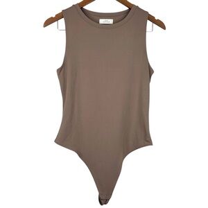 Aritzia Babaton Tan Brown Stretchy Contour Sleeveless Snap Close Bodysuit L